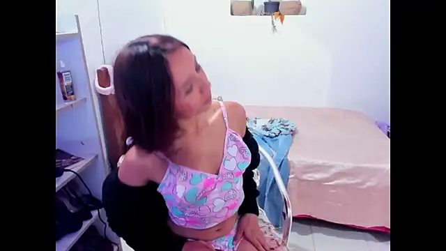 megan_doll2123 élő XXX-chatje