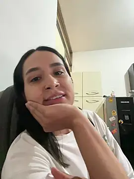 عرض كام Val12777