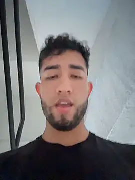 Chat +18 de liam_bronw ao vivo