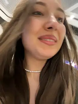 ICrazyOneIRL Adlı Modelin Canlı XXX Sohbeti