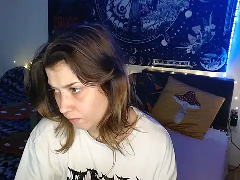 AlienforTwenty Live XXX-chat