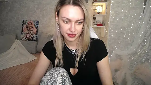 NickyAdamidi Adlı Modelin Canlı XXX Sohbeti