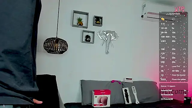 AmberAdams_のライブXXXチャット