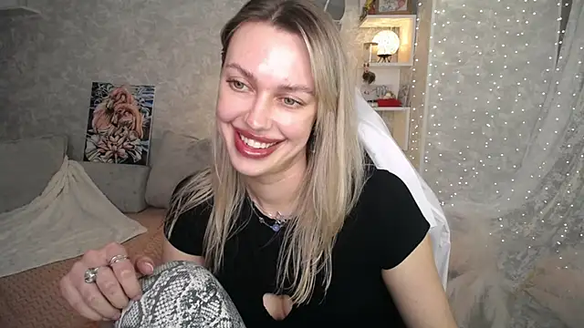 دردشة NickyAdamidi الجنسية المبا شرة