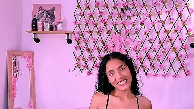 Rachell_DivineのライブXXXチャット