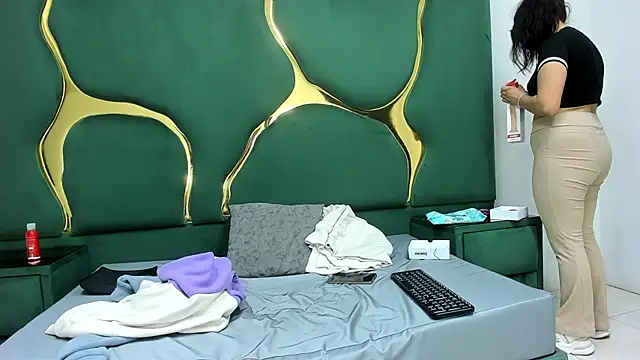 IsabelDelacroix 现场XXX聊天