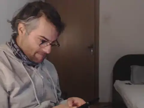 wildpussycat23 Pertunjukan Webcam