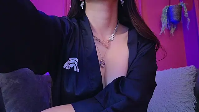 Chatroom XXX en direct de Julieta_Russell