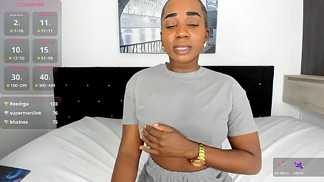 cristaaalclocks1 Adlı Modelin Canlı XXX Sohbeti