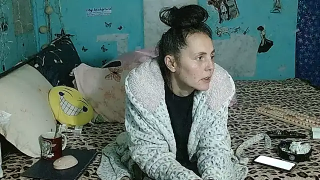 brighteyes77 élő XXX-chatje