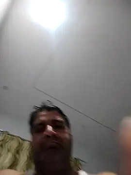 Desiandaj 现场XXX聊天