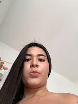 Chat +18 de jailyncam_ ao vivo
