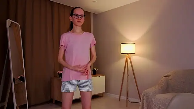 BettyBrowni Adlı Modelin Canlı XXX Sohbeti