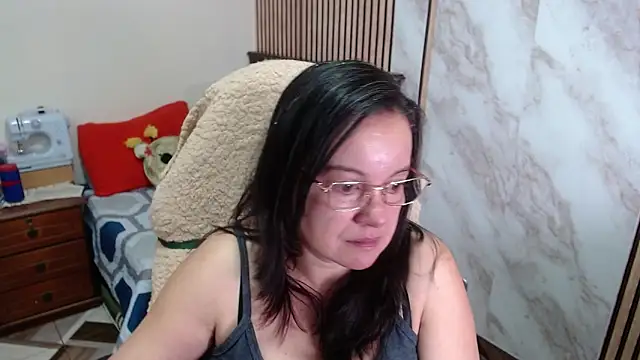 Sonialorens_ Live XXX-chat