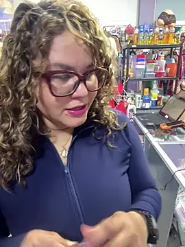 Czat XXX na żywo – ROSALIASEXSHOP