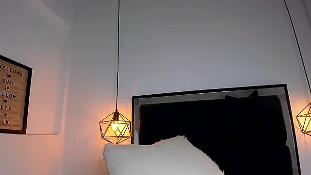 amyscのライブXXXチャット