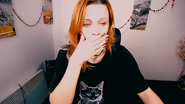 PeppyMiaのライブXXXチャット