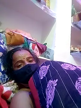 Webkamerová show kiiuu_sexe