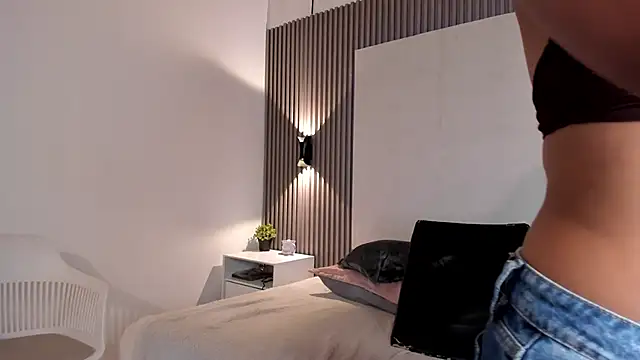 Zafiiraa's Live XXX Chat