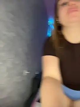 Evaaa_Babiesss: онлайн-секс-чат