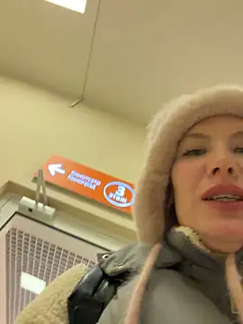 Liv_Fay Live XXX-Chat