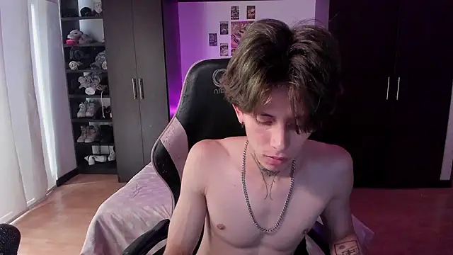 xIce_Boy: онлайн-секс-чат