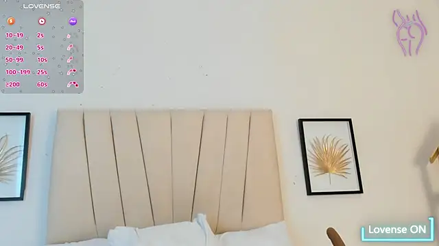 _Miaa_khalifa_: онлайн-секс-чат