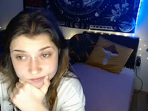 AlienforTwenty Adlı Modelin Canlı XXX Sohbeti