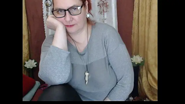 PlayfullMature Live XXX Chat