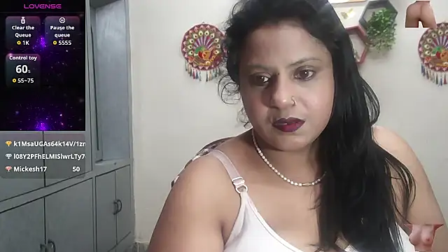 Sexy_komolika Adlı Modelin Web Kamerası Şovu