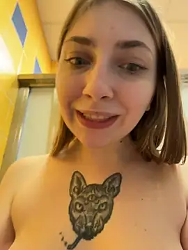 Chat +18 de Sunny___Bunny ao vivo