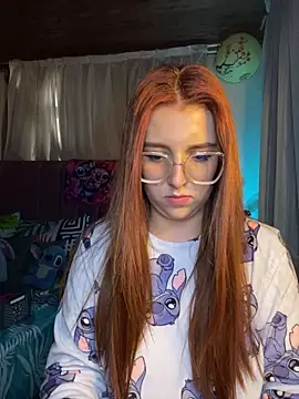 CoraVibes Adlı Modelin Canlı XXX Sohbeti