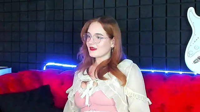 AmyRoy élő XXX-chatje