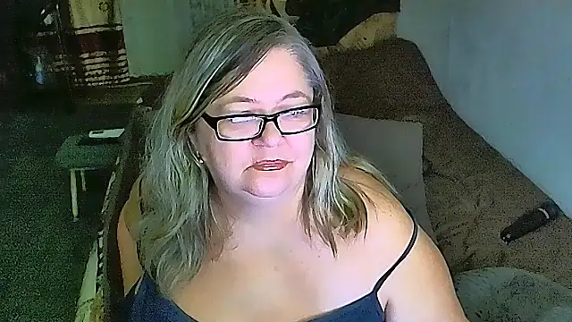 sex2 Adlı Modelin Canlı XXX Sohbeti