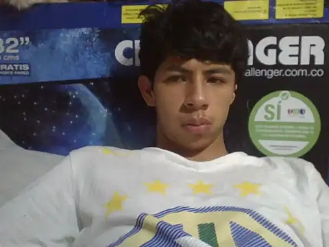 Chat XXX en directo de Carlos_Albert02