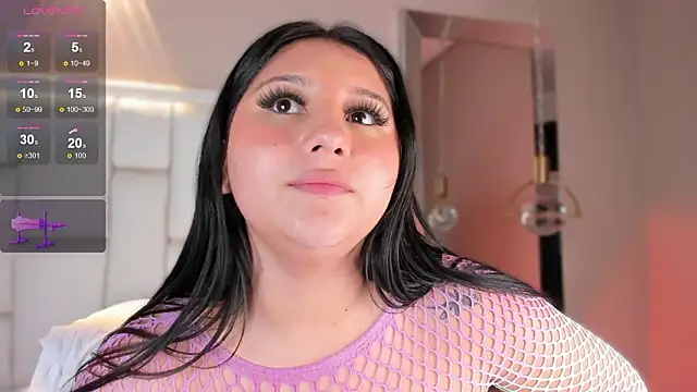 Онлайн чат XXX AvyMilton