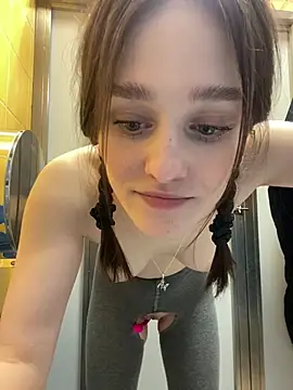 Mia_Mia_M Webcamshow