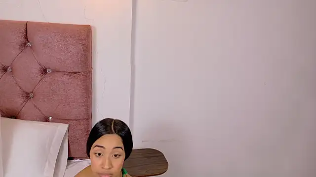 sophiacuttee Adlı Modelin Canlı XXX Sohbeti