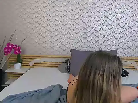 Samantha_Cole Adlı Modelin Canlı XXX Sohbeti