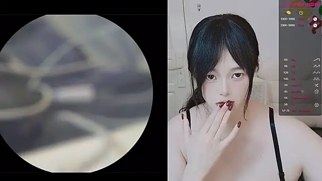 sunny-ly: απευθείας συνομιλία ΧΧΧ