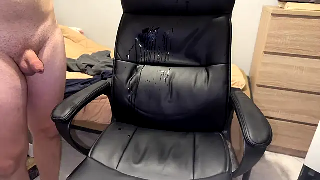 Chat XXX en directo de uncutboy240