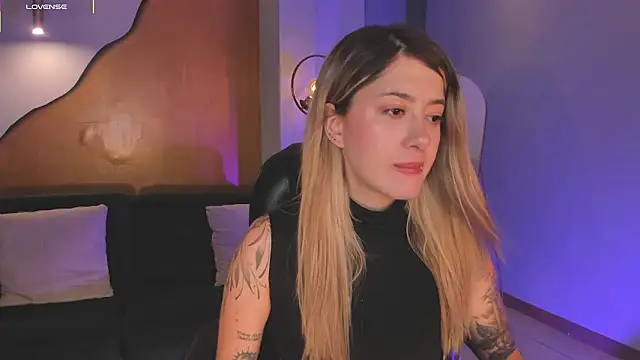 Онлайн чат XXX EveBensonX