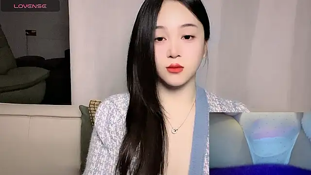 woaiqinqin Chat XXX in diretta