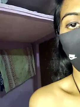 Thaper_Meera2 élő XXX-chatje