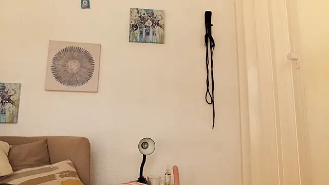 CarolineAikos Chat XXX live