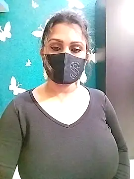 Mahi_Baby_Sexy Adlı Modelin Canlı XXX Sohbeti