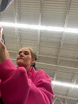 lolabunny9 Show in webcam