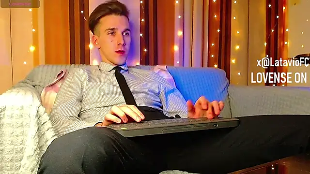 Midnighter_のライブXXXチャット