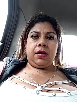 Pokazy przed kamerką – Laura-Hernandez