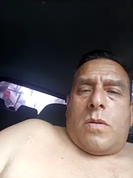 chicoguapo8 Live XXX-Chat